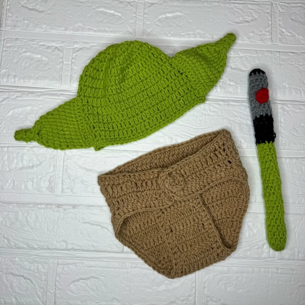 Newborn Green and Tan Crochet Baby Yoda Costume Set